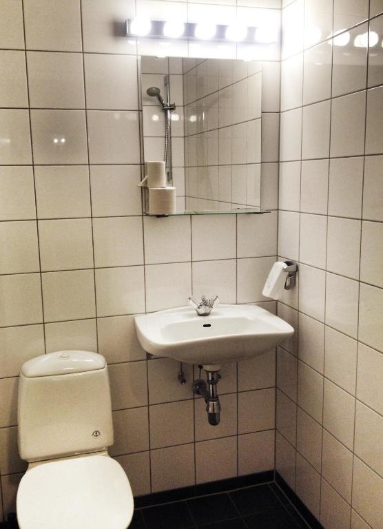 Family Room,912603415:JPEG